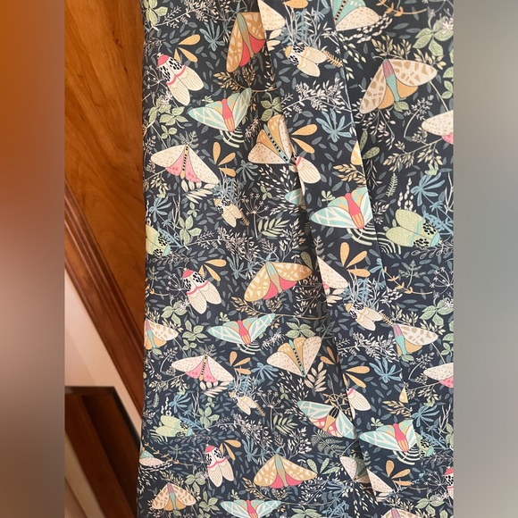 Moth Pattern Blouse - Picture 4 of 5